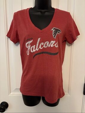 Atlanta Falcons Women’s V Neck Shirt NWT